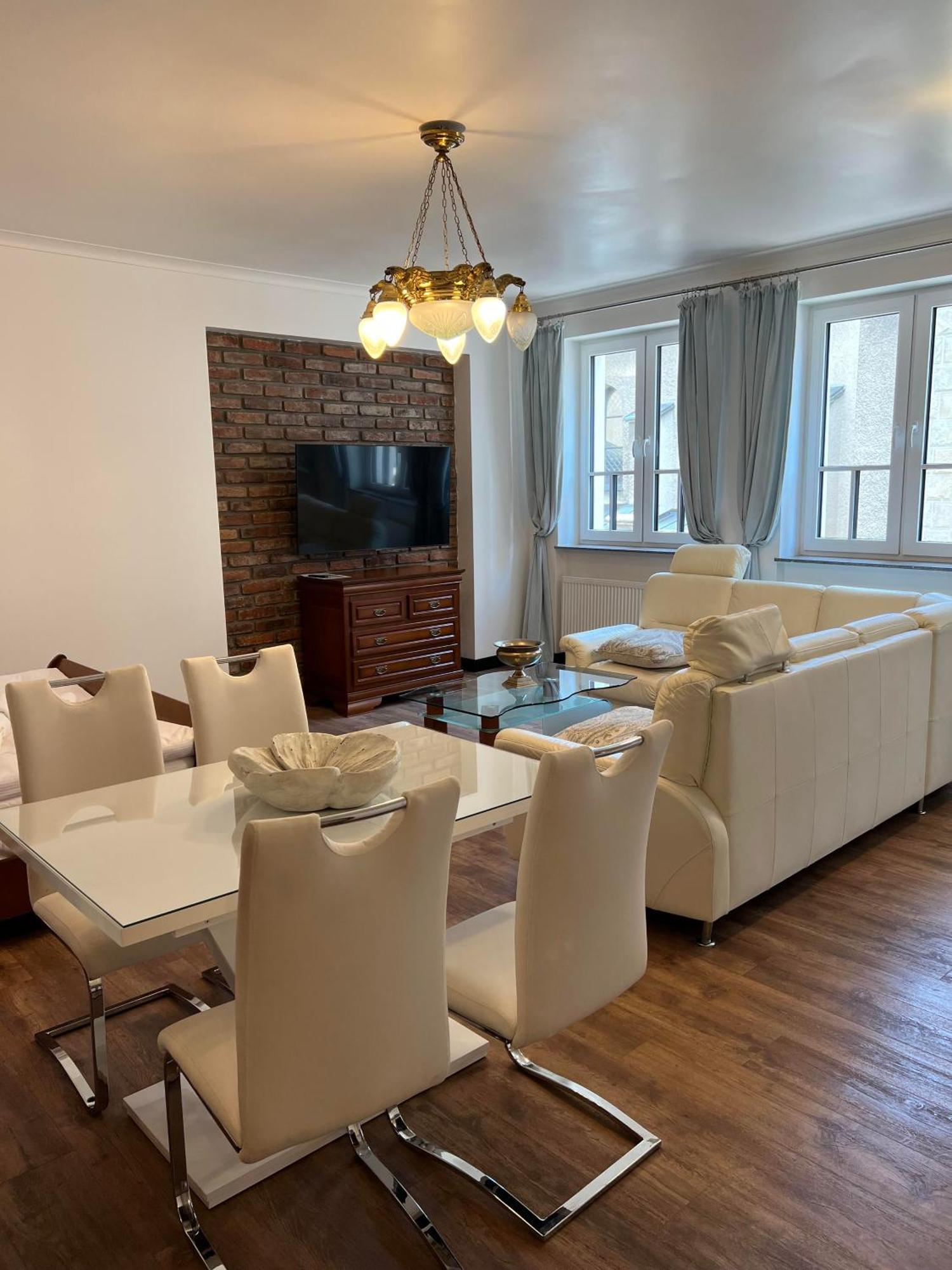 Apartamenty Pod Katedra Bielsko-Biała Extérieur photo